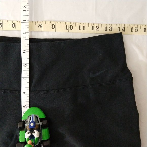 Nike Dri-Fit Women's Power Legend Crop Capri Pants Black Size M (28") - Picture 3 of 6